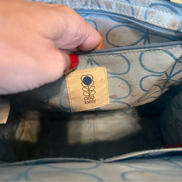 RARE! Orla Kiely Vintage Black and Cream Floral Backpack - Picture 10 of 14